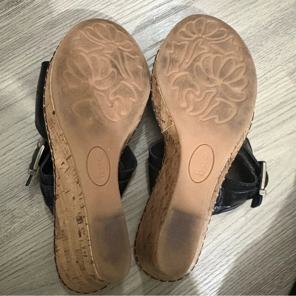 B.O.C Women's Black Faux Leather Cork Wedge Slip On Sangre Sandal Sz 10M Coastal